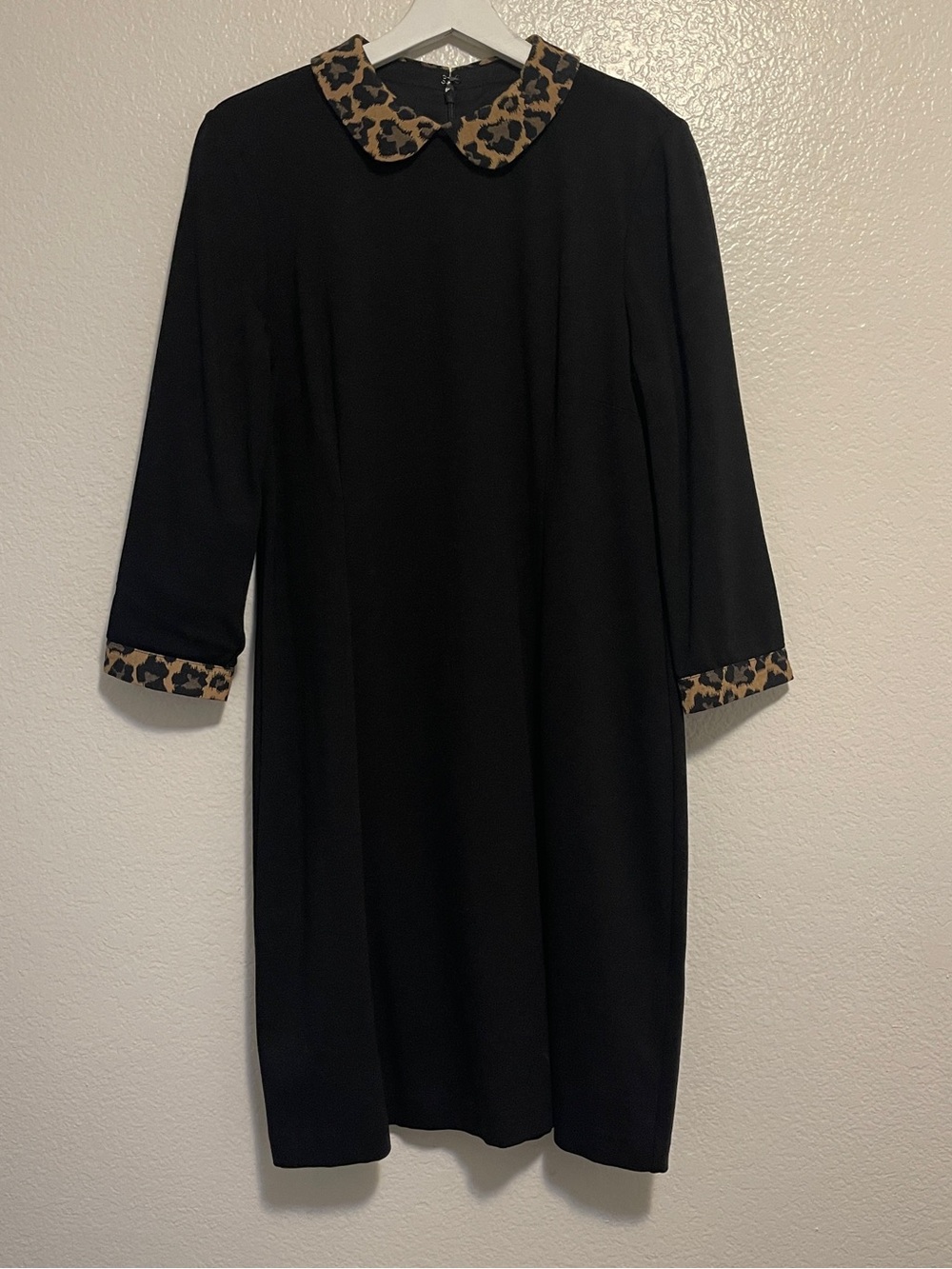 Talbots Black Long-Sleeve Shift Dress with Leopard Print Trim - Picture 3 of 12